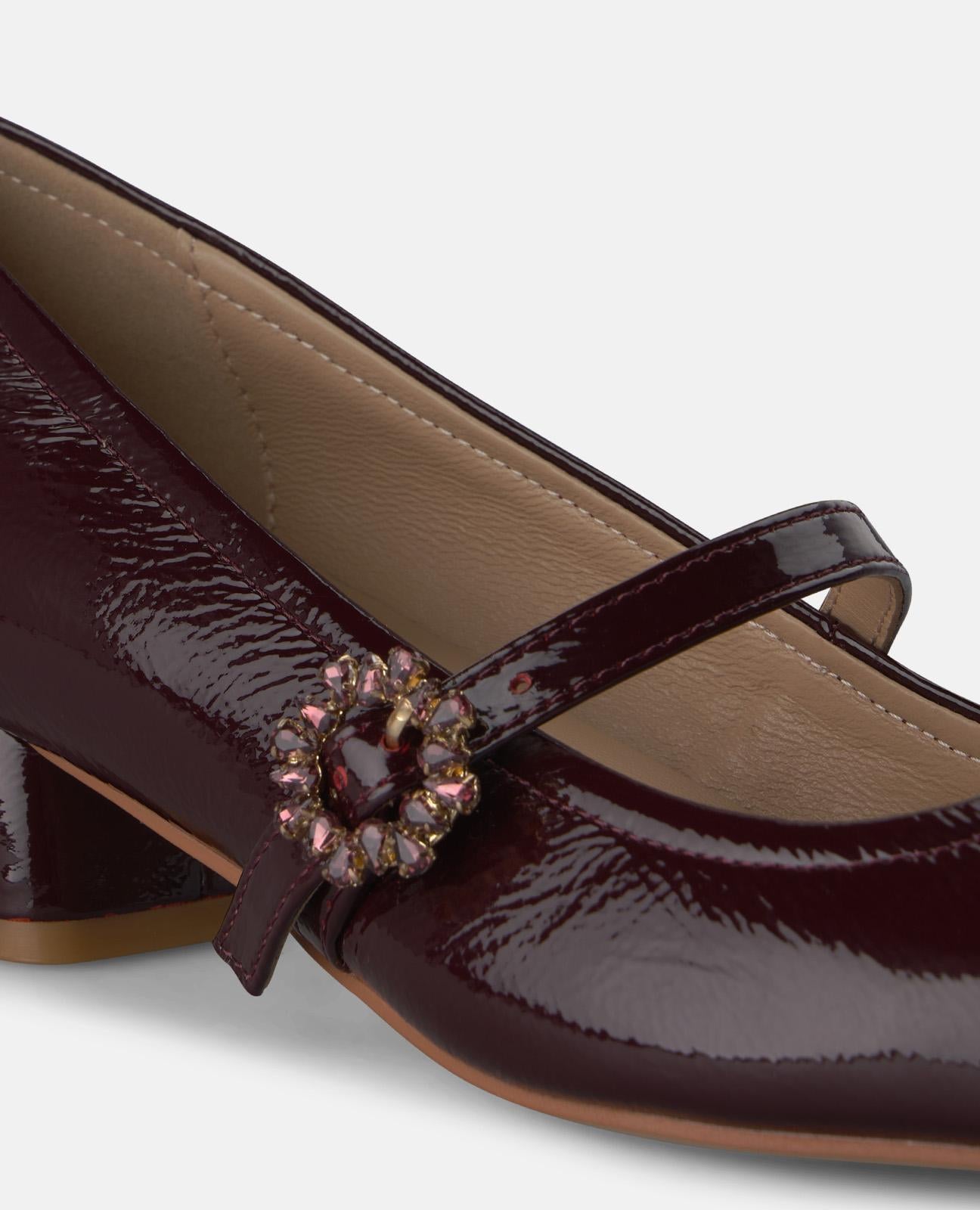 alma-en-pena-ballerina-bordeaux-mit-schnalle-flacher-lederschuh-3-5-cm image 4
