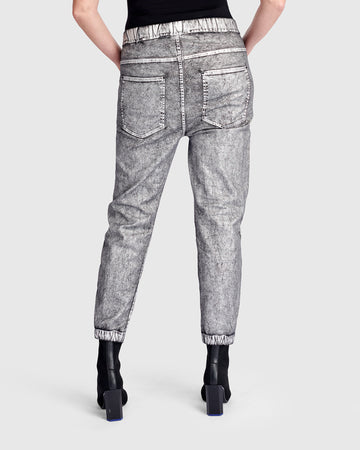alembika-ap623s-metallic-boyfriend-jogger-jeans-silber image 4