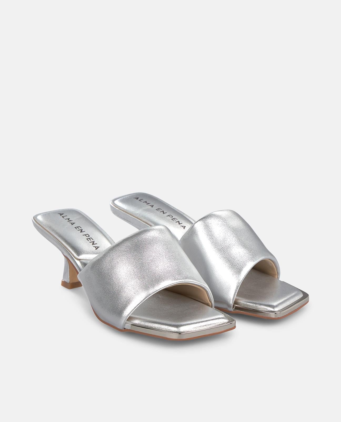 alma-en-pena-alfa-62847-riemchen-sandalette-metallic-silber-5-cm image 2