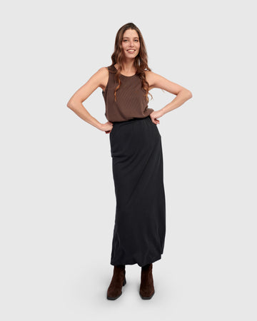 alembika-essential-cupro-pencil-skirt-black-maxi image 2