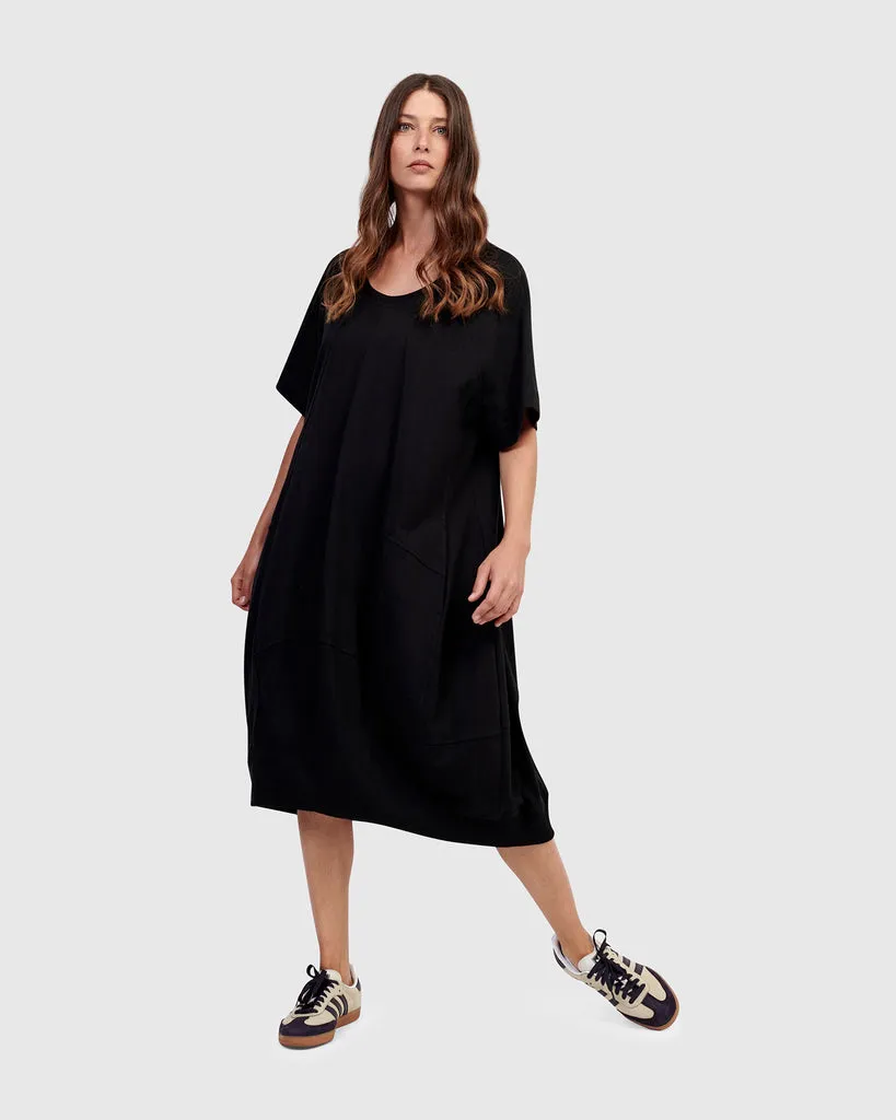 alembika-urban-copenhagen-relaxed-dress-black-cocoon-midikleid image 1