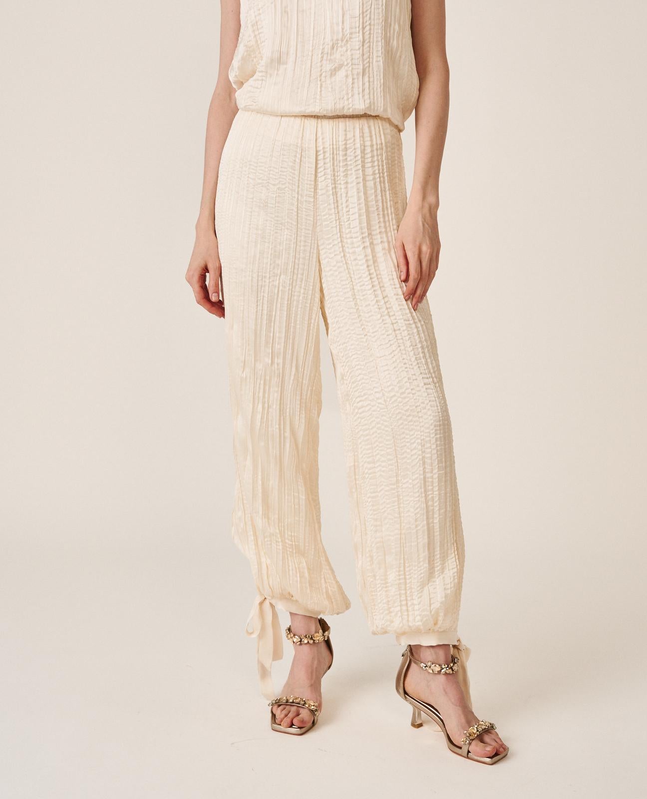 alma-en-pena-plissee-hose-satin-harem-kn-chellang-wei image 6