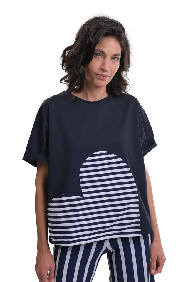 alembika-tekbika-herz-applikation-t-shirt-navy image 1
