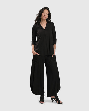 alembika-essential-v-ausschnitt-top-schwarz-3-4-arm image 5