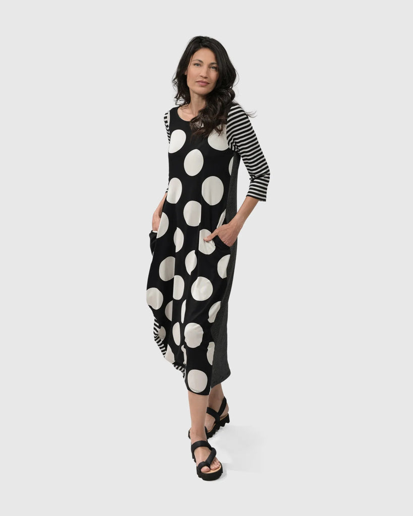 alembika-minnie-midi-dress-mono-punkte-kleid image 1