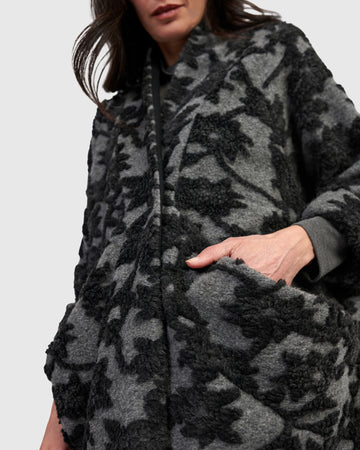 alembika-thorne-cozy-cowl-jacke-shadow image 2
