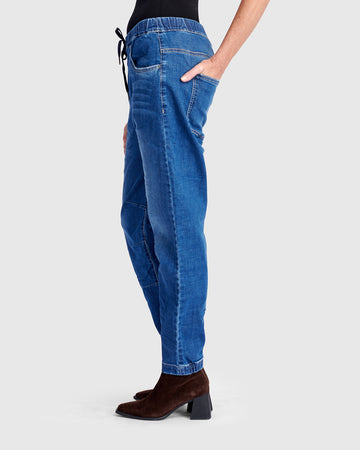 alembika-weekend-boyfriend-jogger-jeans-denim image 3