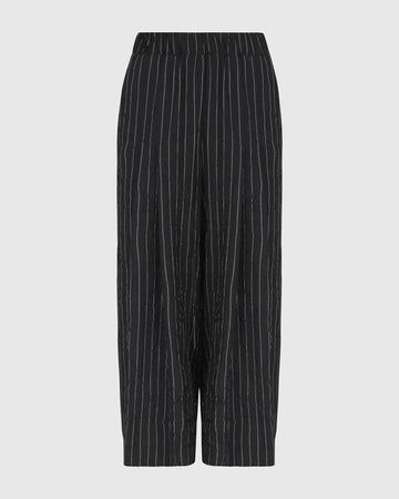 alembika-drinks-on-me-hose-pinstriped-caprihose image 7