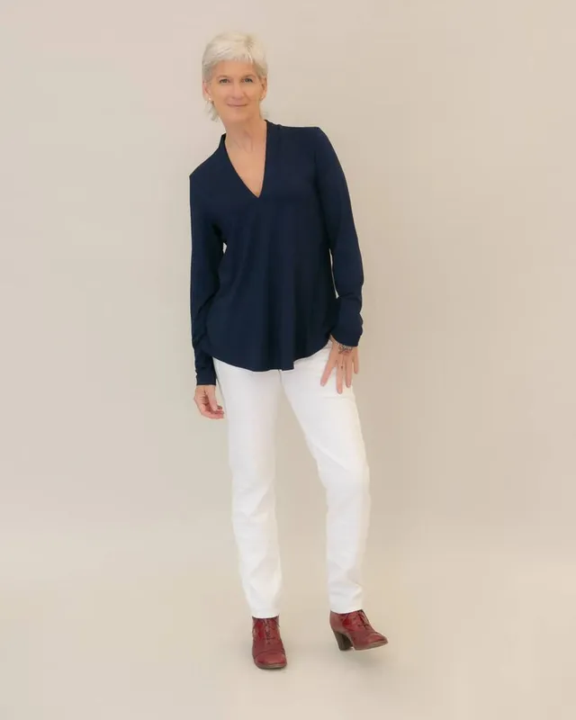 alembika-essential-v-neck-tunikatop-navy image 1