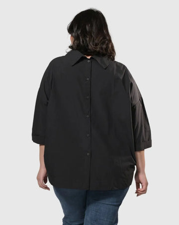 alembika-urban-boxy-button-back-top-black-top image 7