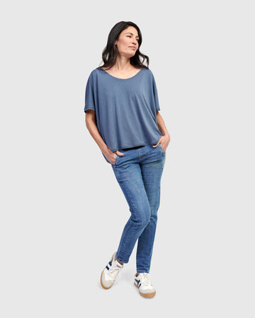 alembika-essential-breeze-tee-blue-mist-boxy-scoop-shirt image 2