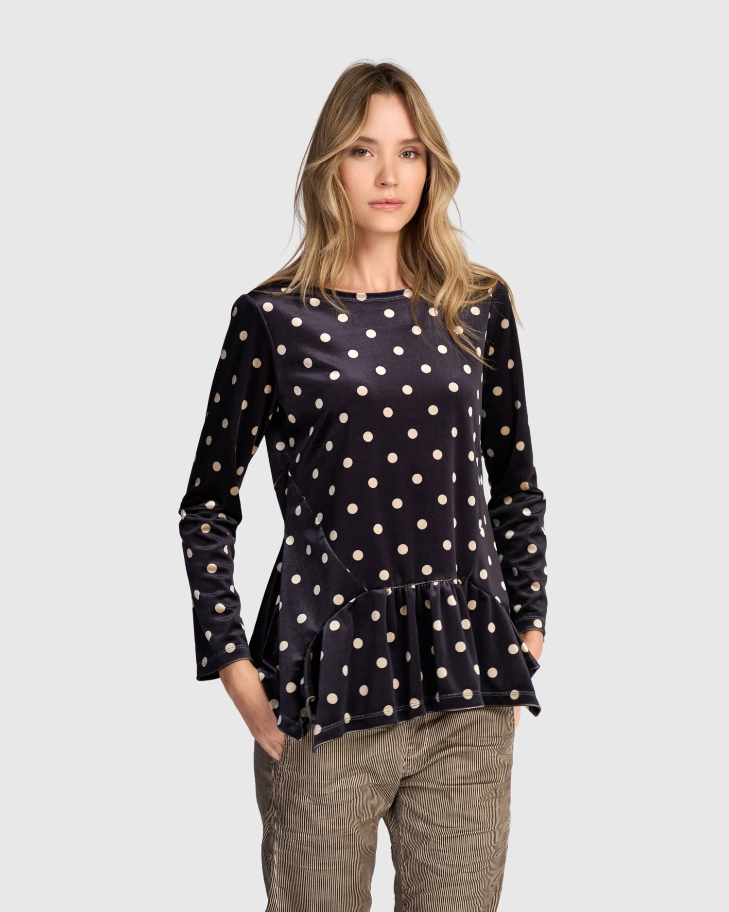 alembika-velvet-addison-top-iron-dot-samt-oberteil image 2