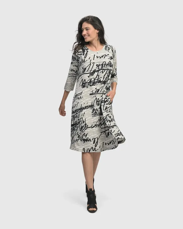 alembika-flirty-a-linie-kleid-script image 1