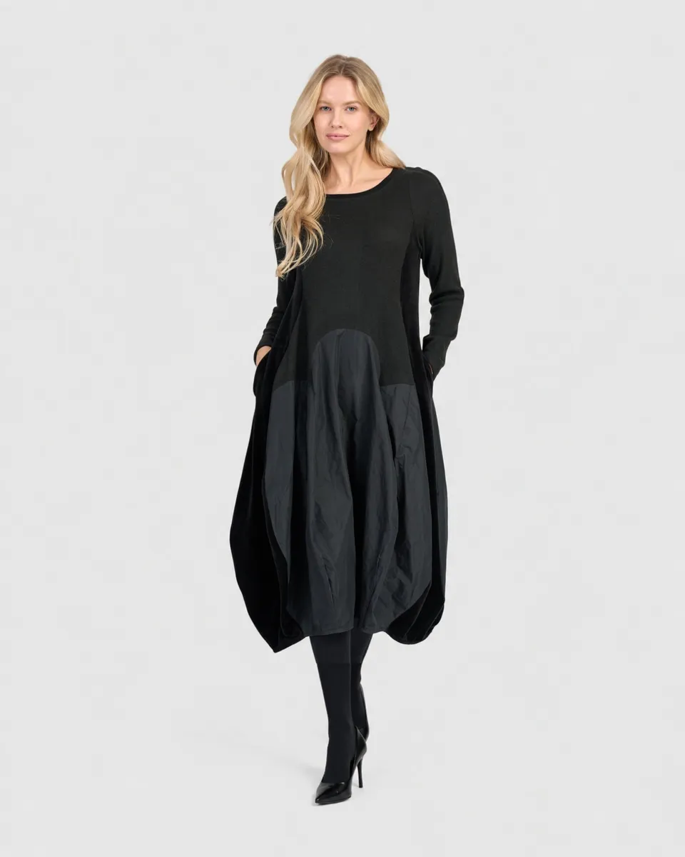 alembika-urban-mossa-cocoon-kleid-schwarz image 1