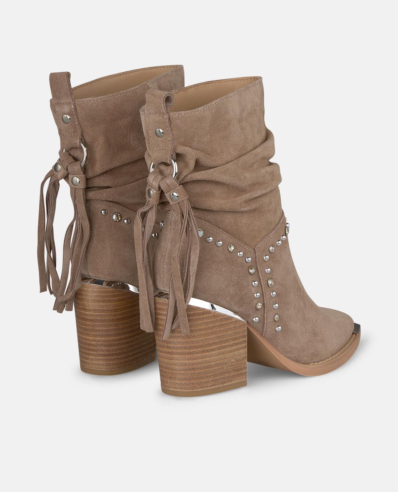 alma-en-pena-stiefelette-mit-fransen-und-nieten-vison image 3