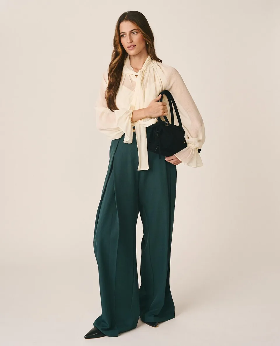 alma-en-pena-twill-hose-blau-mit-b-gelfalten-weites-bein image 1