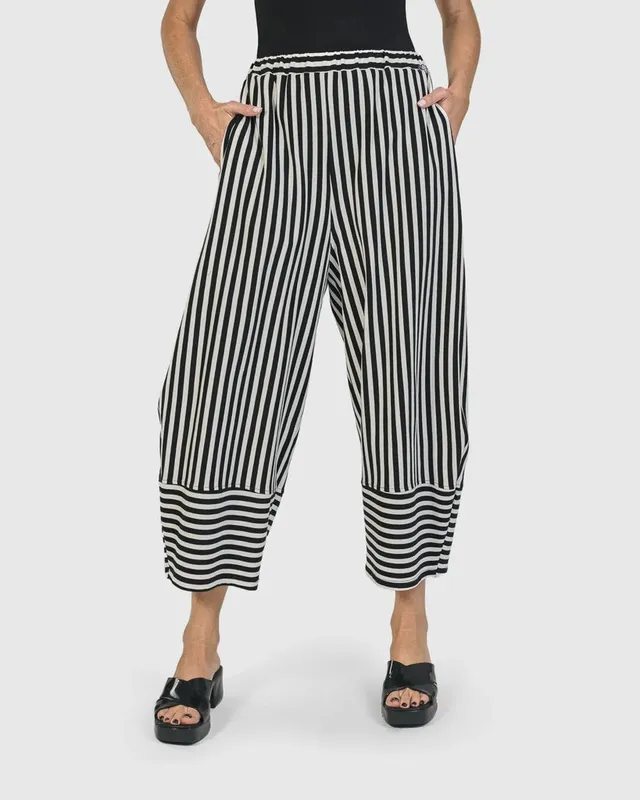 alembika-urban-stripes-lantern-pants-black-hose image 1