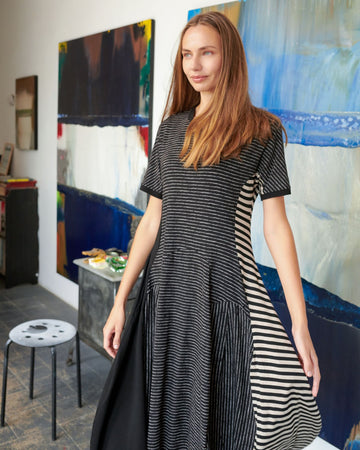 alembika-urban-yucatan-crew-cocoon-kleid-streifen image 3