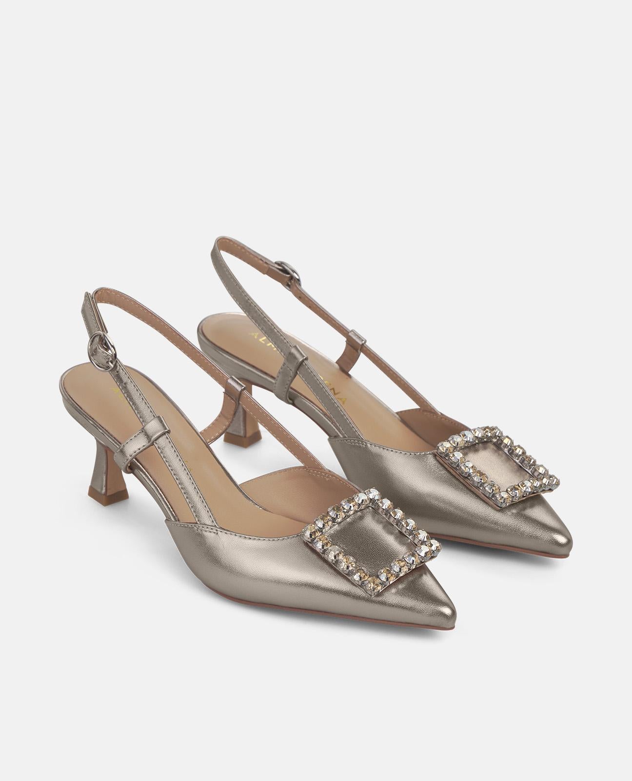 alma-en-pena-kitten-buckle-slingpumps-bronze-6-cm-absatz image 8