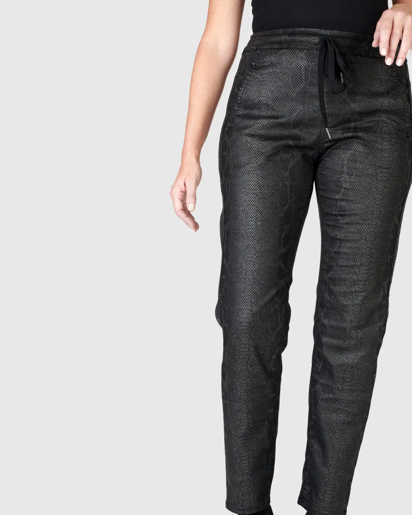 alembika-urban-snake-stretch-jeans-schwarz image 1