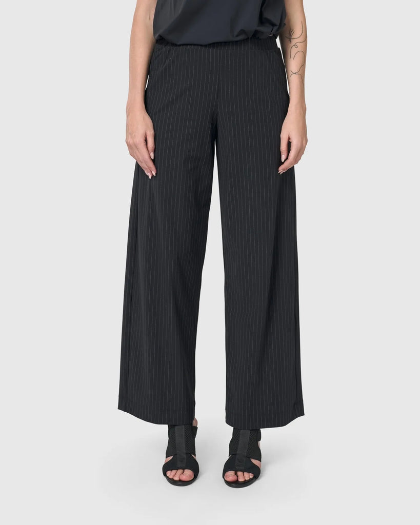 alembika-tp358p-audrey-straight-leg-pants-pinstripes-cropped-hose image 1