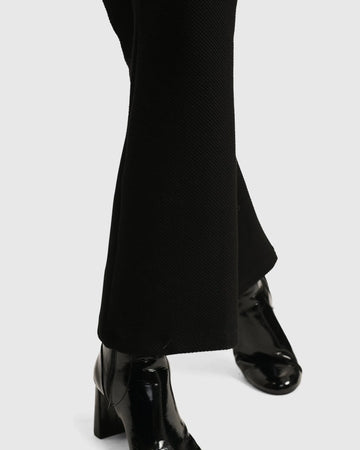 alembika-essential-toned-up-flare-hose-schwarz image 5