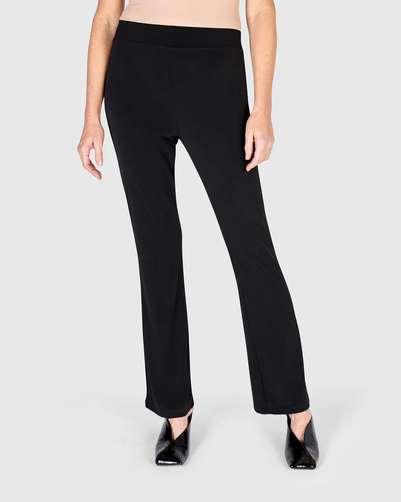 alembika-essential-kick-flare-hose-schwarz image 1