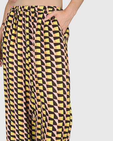 alembika-penrose-hose-geometric image 3