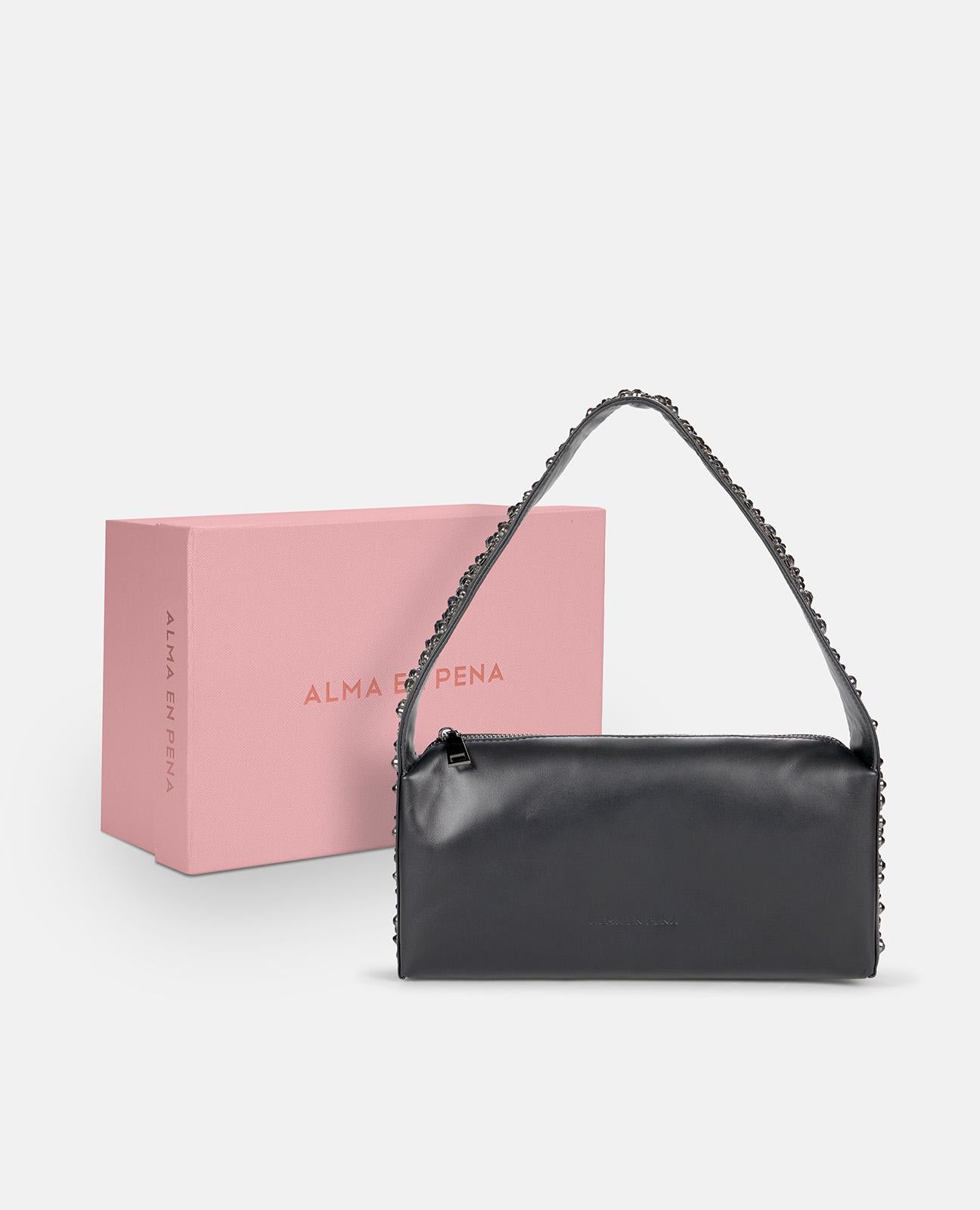 alma-en-pena-studded-handle-bag-henkeltasche-in-schwarz-mit-nieten image 8