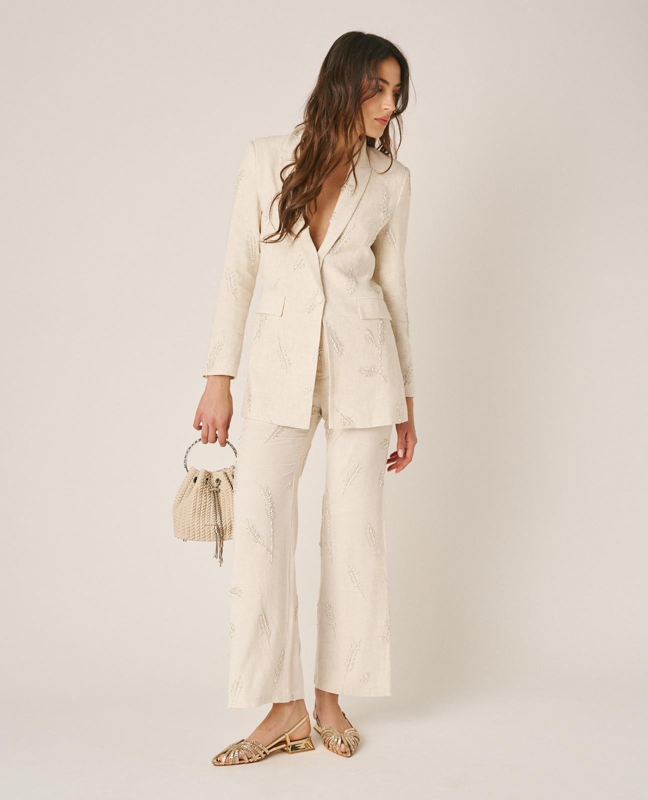 alma-en-pena-embroidered-flared-trousers-ausgestellte-hose-wei-mit-hren-stickere image 5