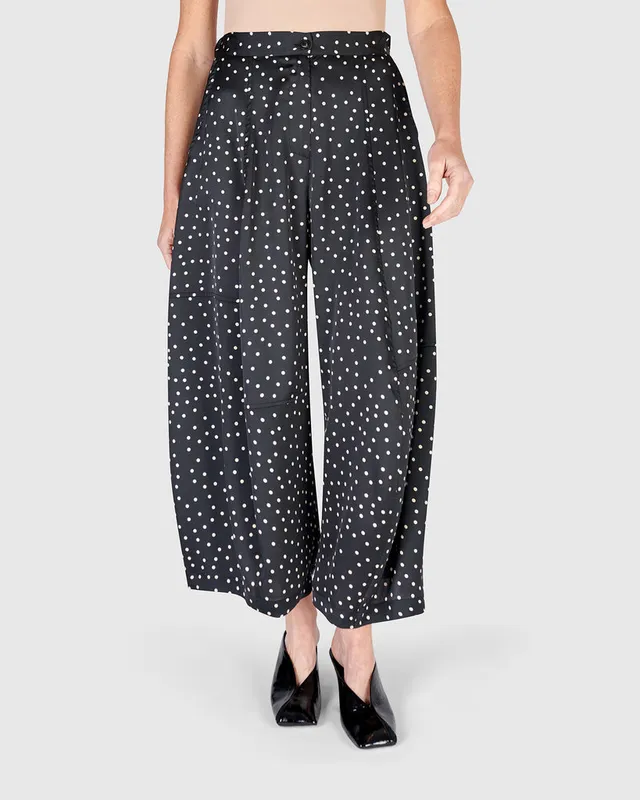alembika-isley-lantern-hose-polka-dots image 1