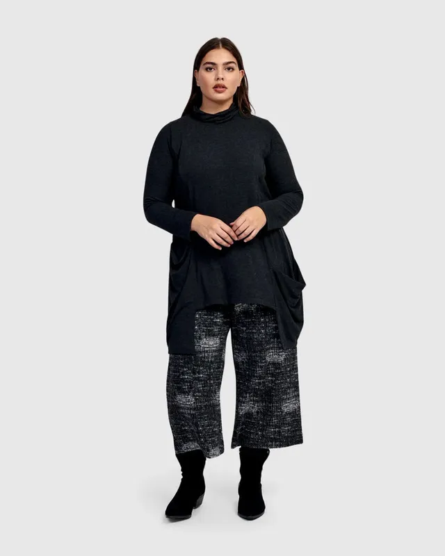 alembika-urban-engines-turtleneck-top-graphite image 1