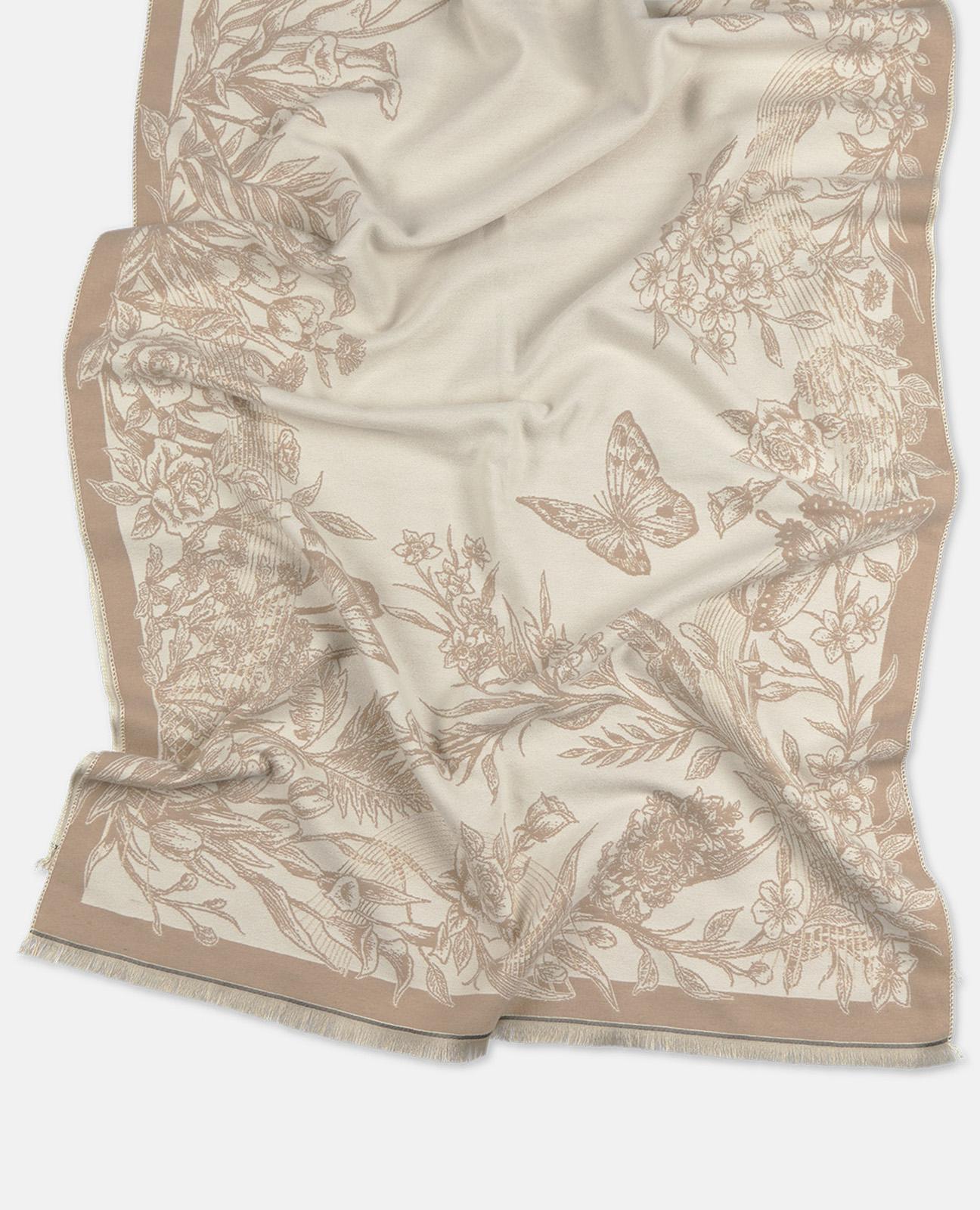 alma-en-pena-wendeschal-mit-blumenmuster-und-fransensaum-in-beige image 3