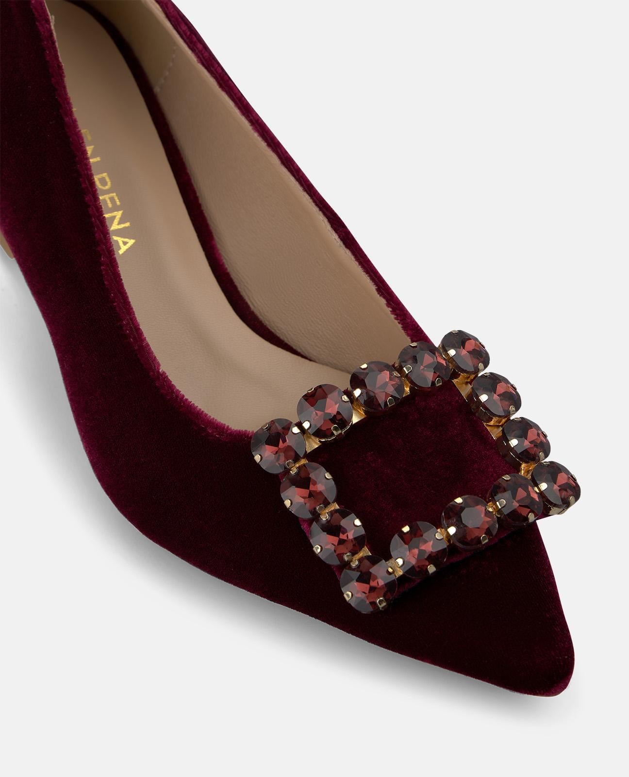 alma-en-pena-samt-pumps-bordeaux-schmuck-schnalle-6-cm image 4