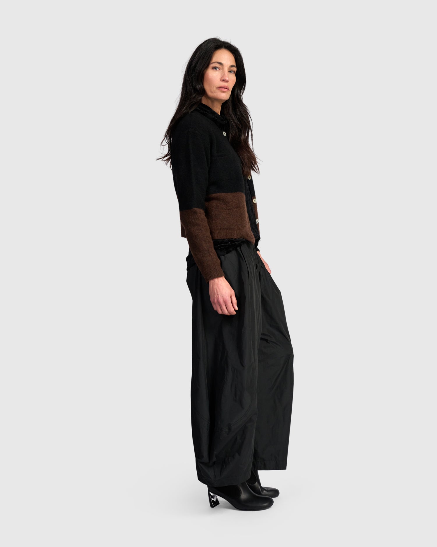 alembika-maeve-cardigan-black-choco-strickjacke image 4