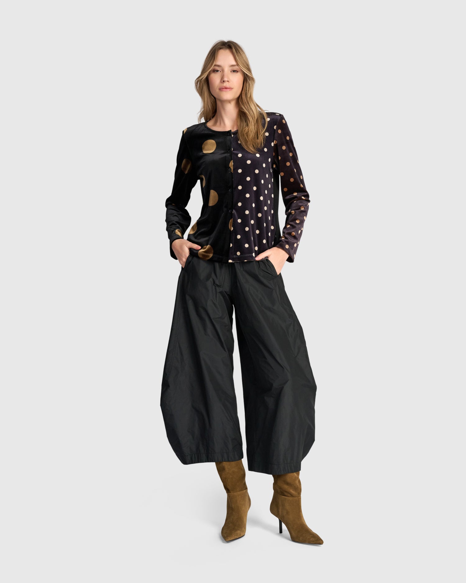 alembika-balloon-swish-pants-damen-schwarz-taffeta-ballonhose image 2