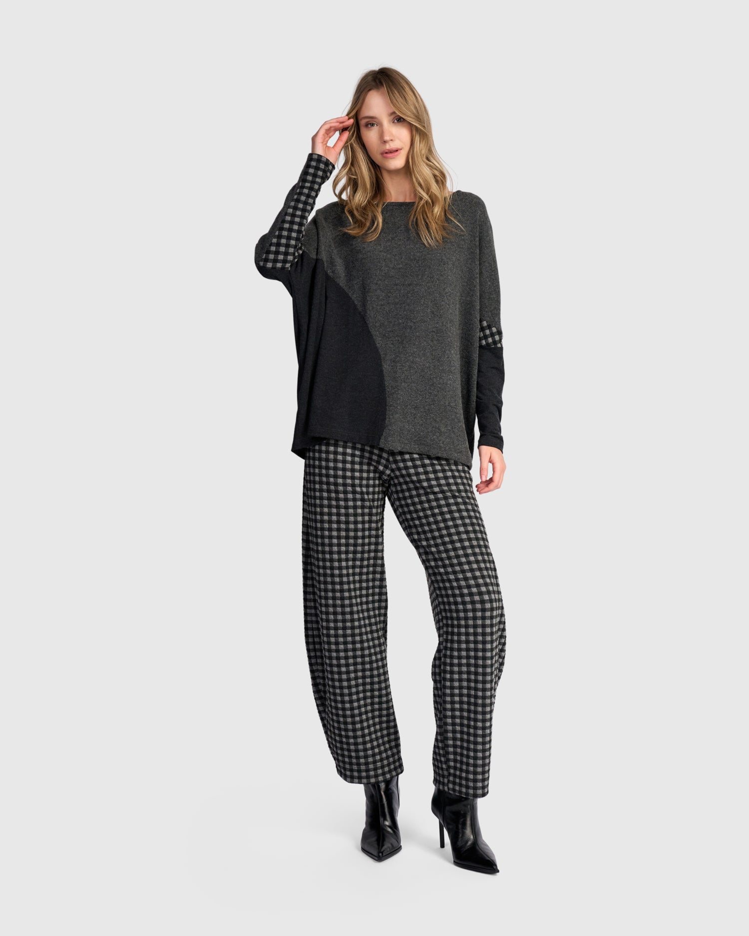 alembika-quasar-curve-top-carbon-oversize-fleece-top-mit-samt image 7
