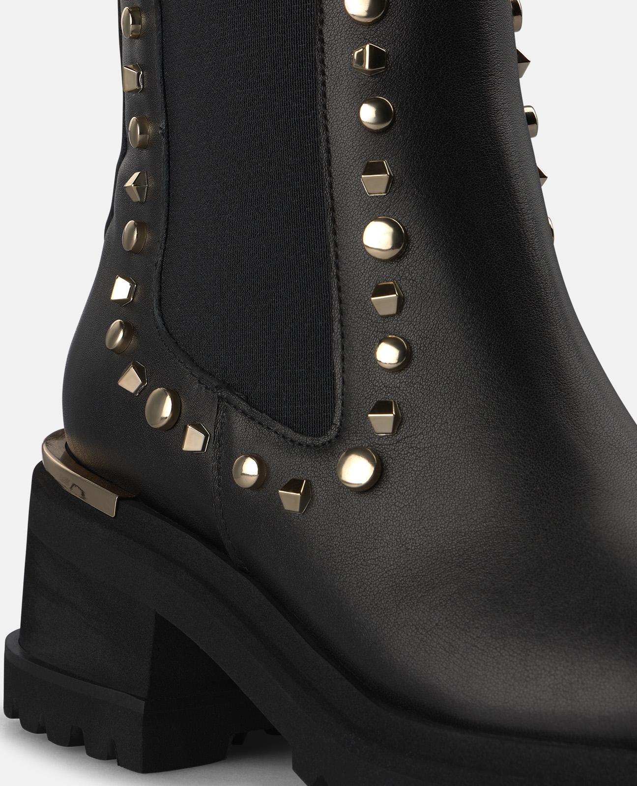 alma-en-pena-chelsea-nappa-stiefeletten-mit-nieten-schwarz image 4