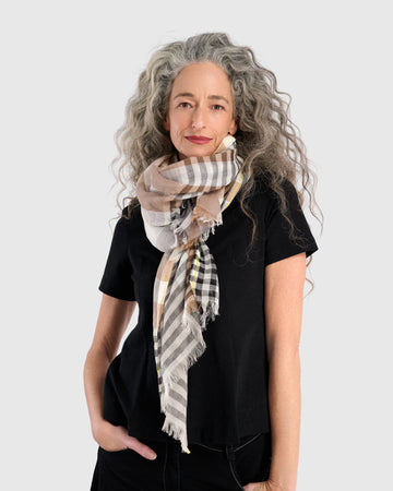 alembika-vanilla-bean-plaid-schal-beige-baumwollschal image 4
