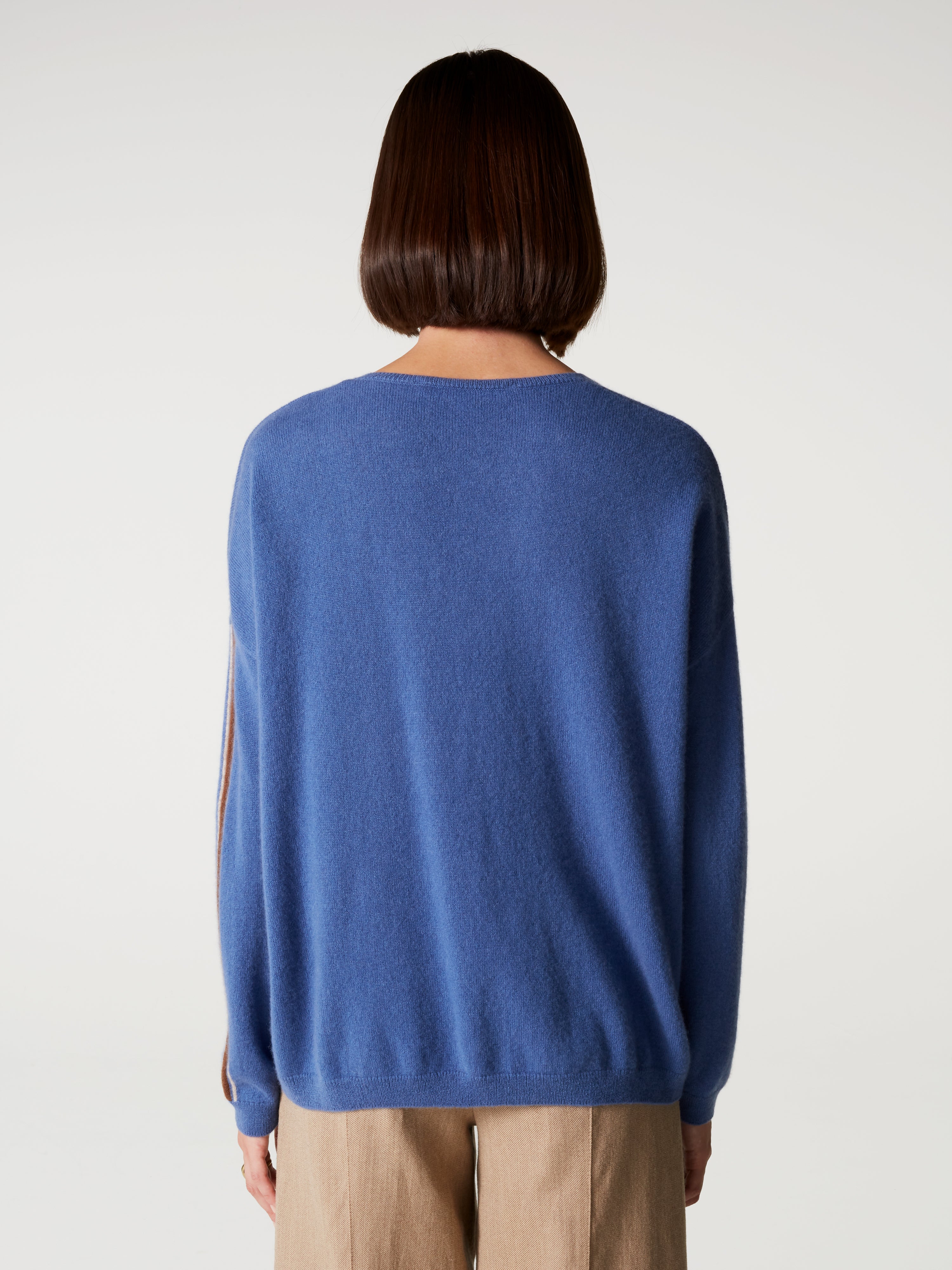 absolut-alexia-damen-pullover-kaschmir-v-ausschnitt-oversize-blau-beige image 4