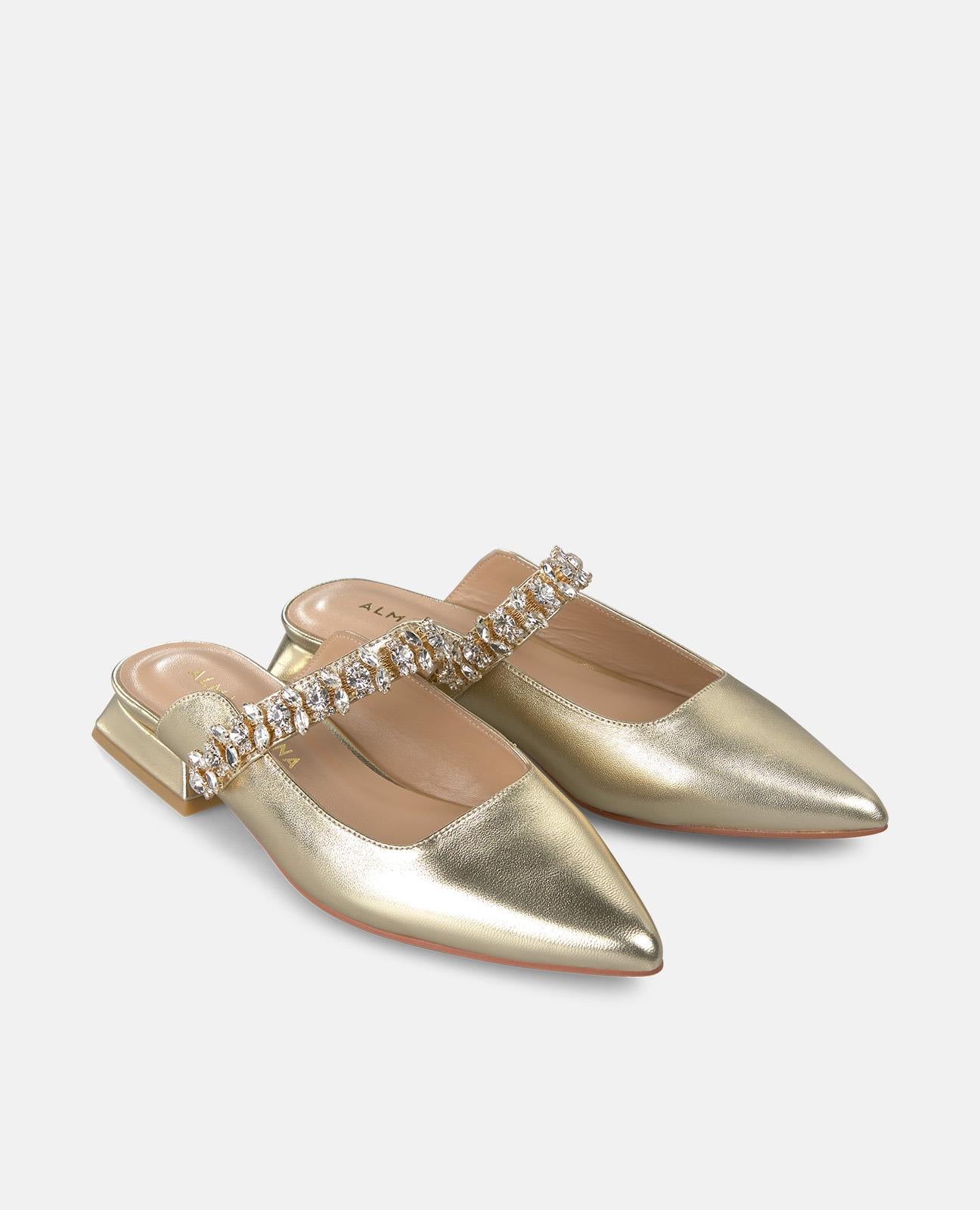 alma-en-pena-heeled-shoe-rhinestones-strap-spitzer-schuh-dorado-2-cm image 2