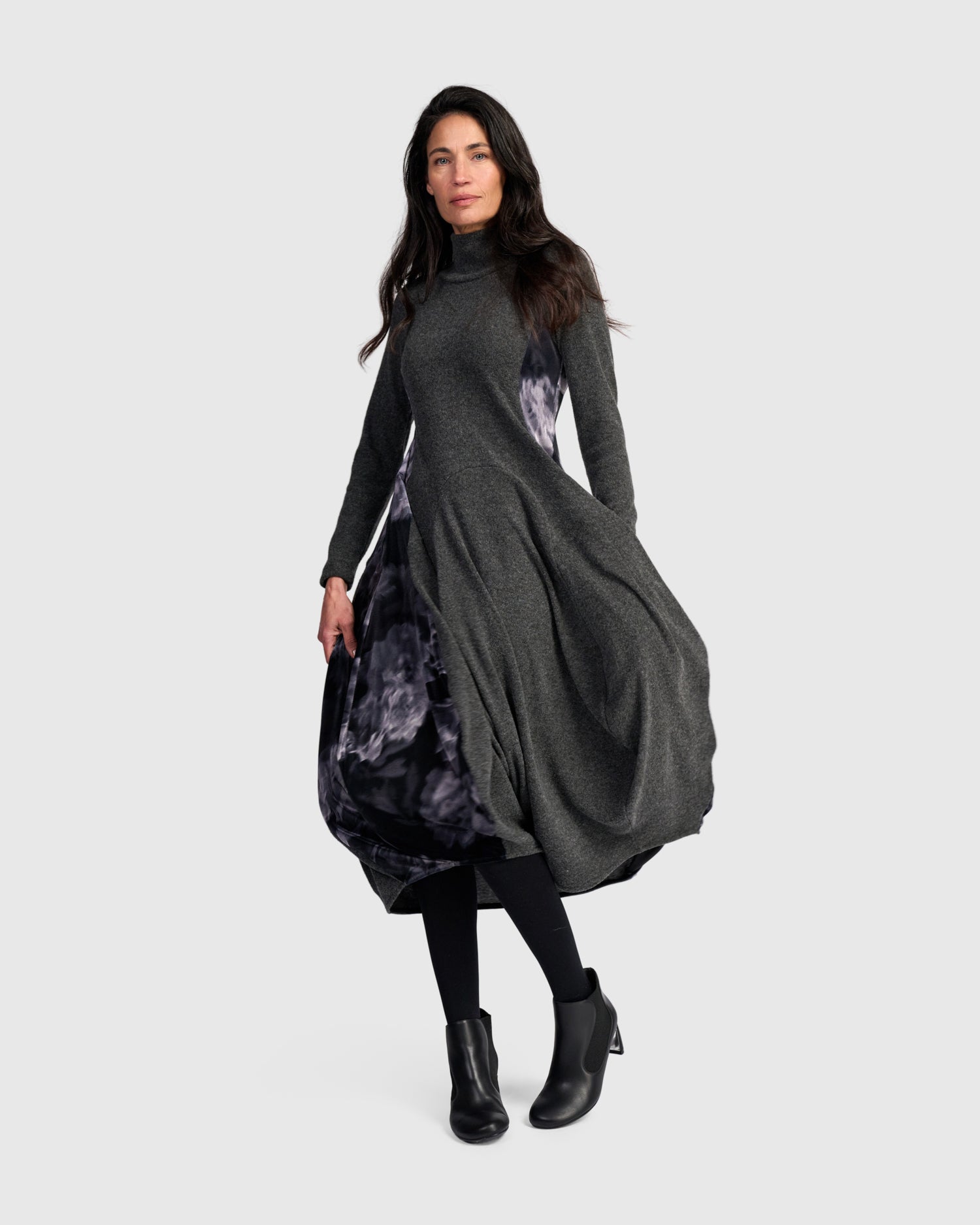 alembika-orris-cocoon-kleid-carbon image 5