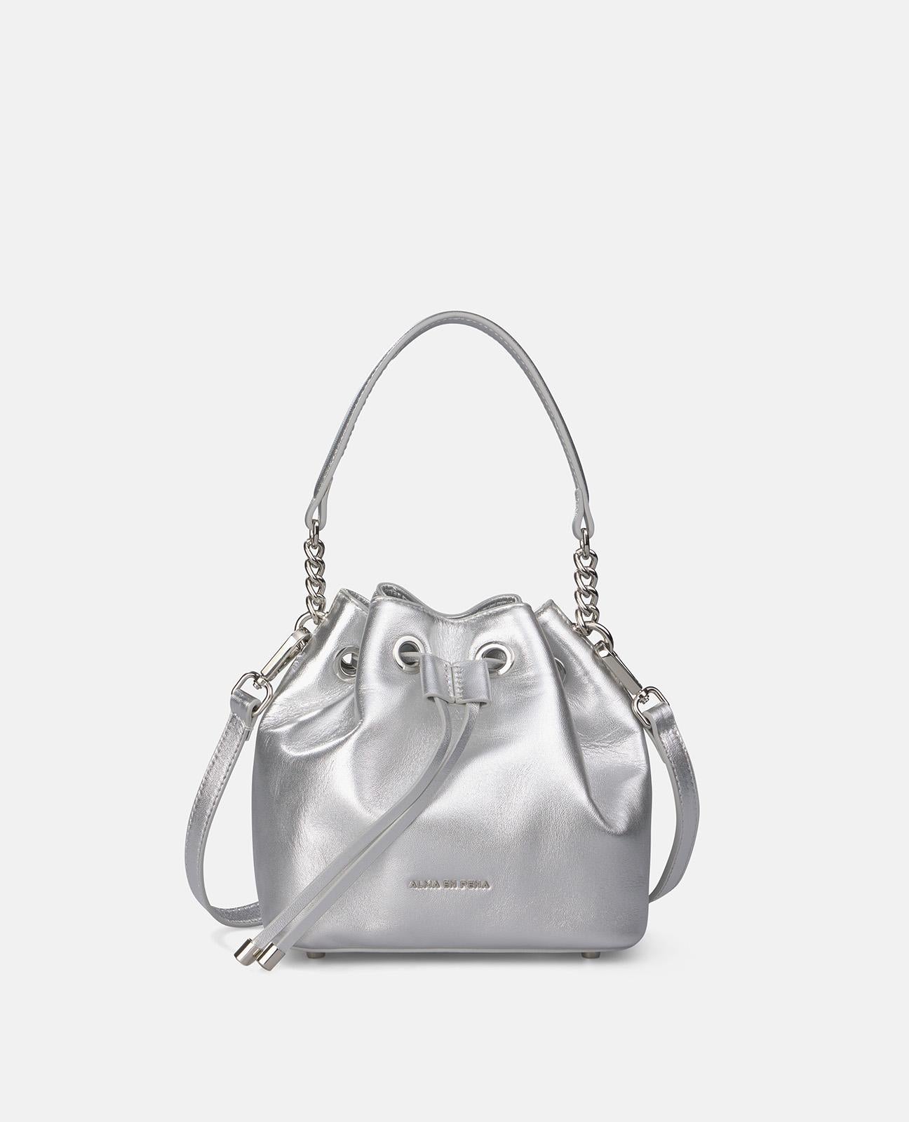 alma-en-pena-candy-tasche-leder-silber-mit-griff image 1