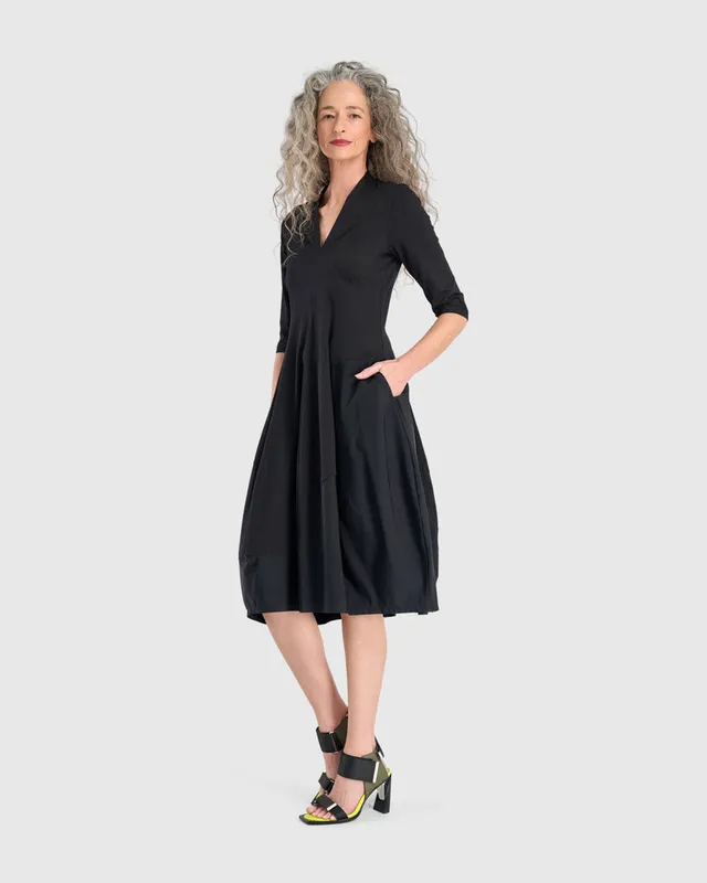 alembika-tekbika-ines-cocoon-kleid-schwarz image 1