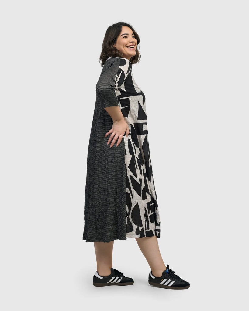alembika-radio-midi-kleid-mono image 1
