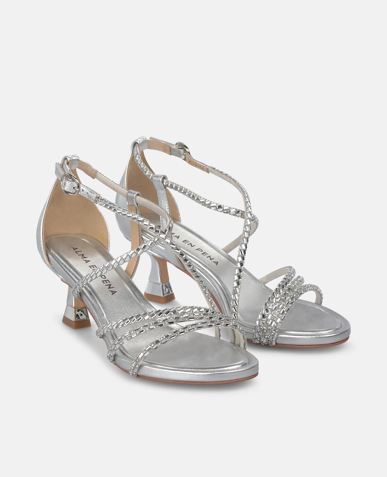 alma-en-pena-transfer-thin-strapped-heeled-sandals-riemchen-sandalette-silber-me image 2