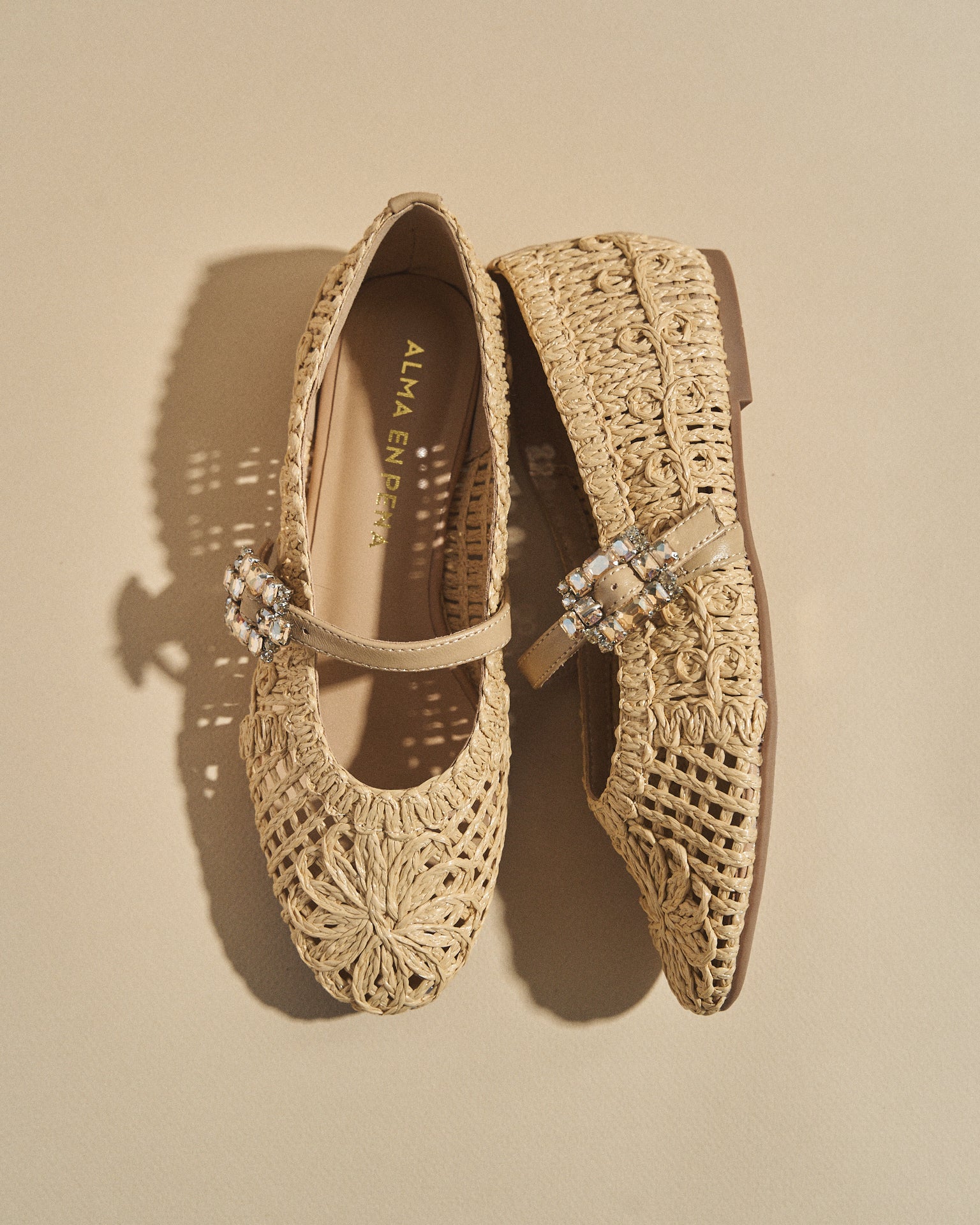 alma-en-pena-rafia-ballerina-spitze-ballerinas-mit-schmuck-schnalle-beige image 1