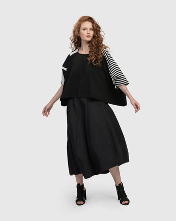alembika-urban-commuter-tee-mono-cropped image 4