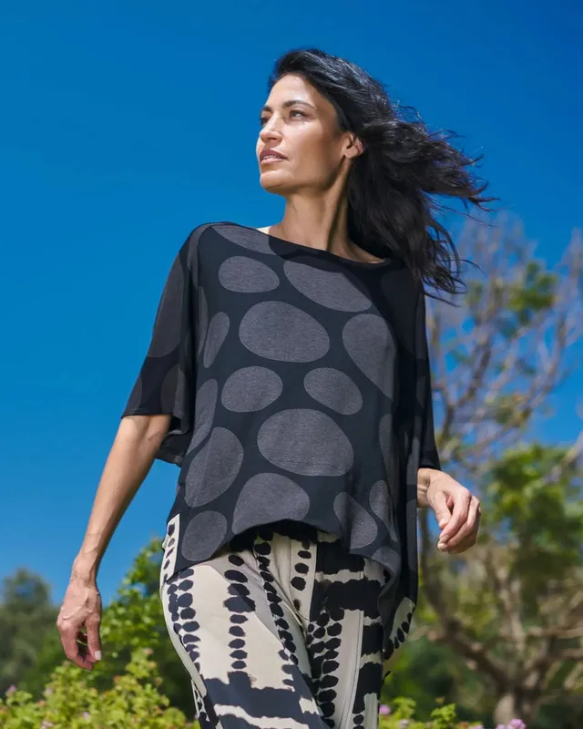 alembika-nomad-oversized-top-st636b-braunes-print-top-boxy image 1
