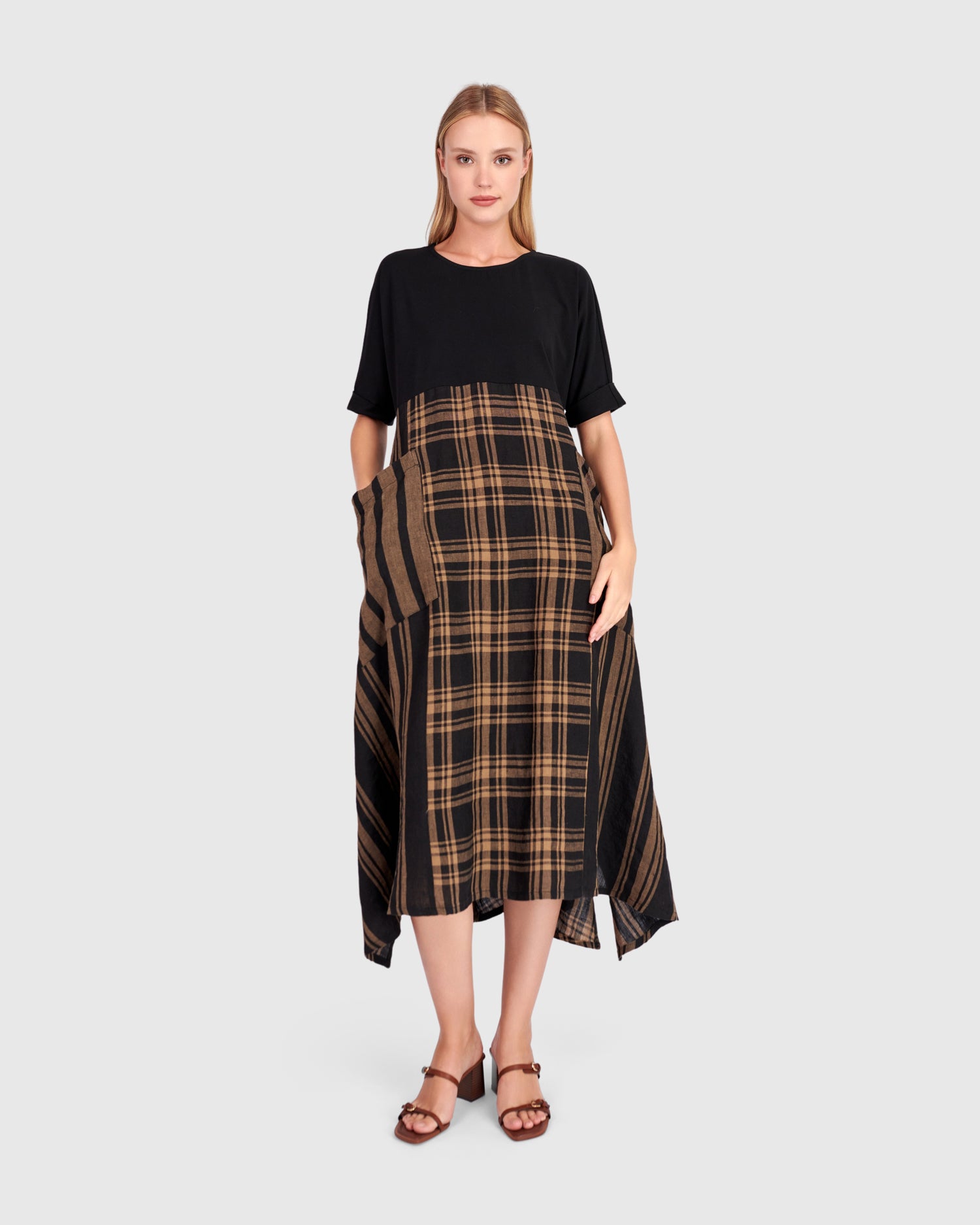 alembika-medjdool-maxi-dress-sd900t-black-sepia-plaid image 3